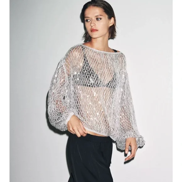 TREND NWT ZARA SILVER VIRAL sequin top M 
🚨 My prices are firm, no discount. - Picture 2 of 16
